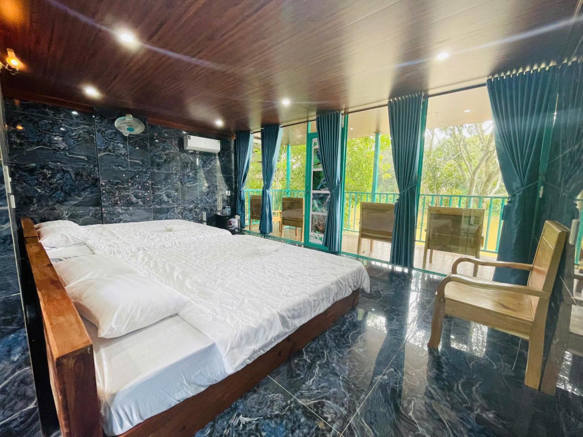 Cat Tien River Lodge ภายนอก รูปภาพ